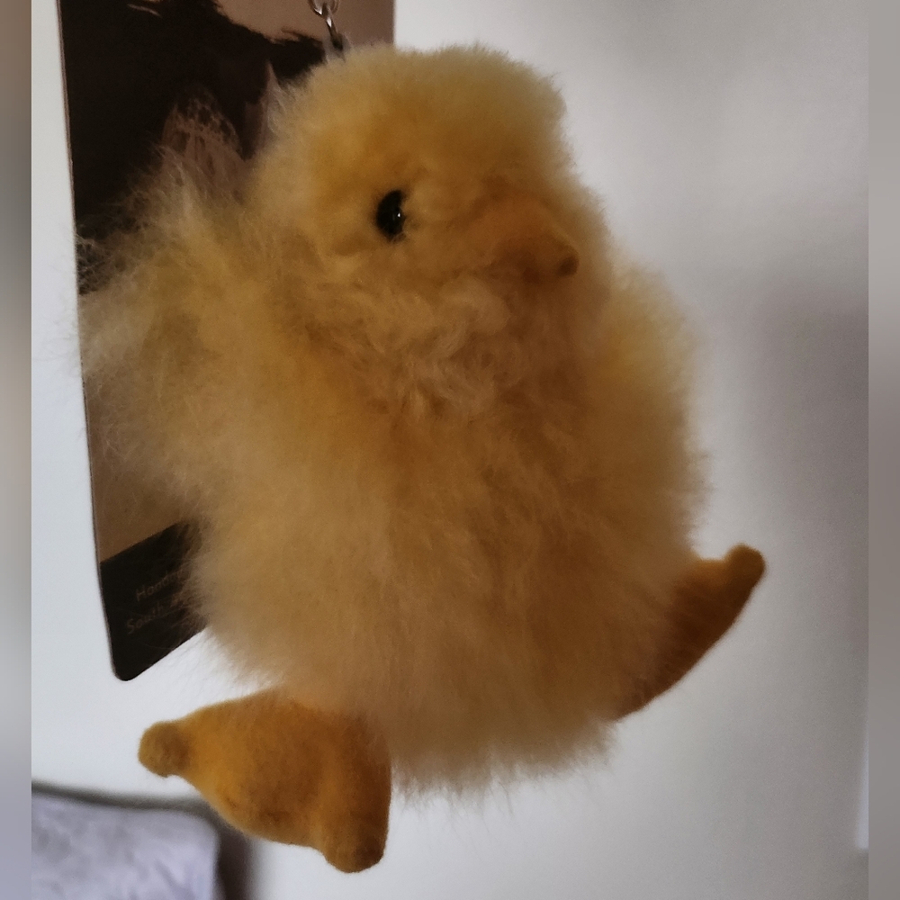 100% Alpaca Wool Chick Keychain - Yellow - Picture 5 of 9